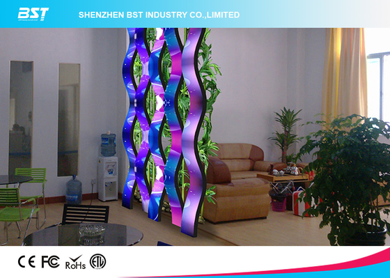 Alquiler SMD 3 en los paneles de 1 exhibición llevados flexibles, pantalla llevada suave P10 de la cortina