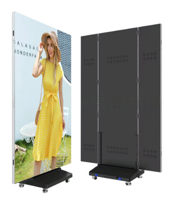 Pantalla de póster LED triple plegable: Portátil, sin costuras y brillantez