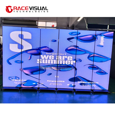 Revolucione su enfoque publicitario con la pantalla LED de paso de píxel P2.5mm y resolución de panel 256×768