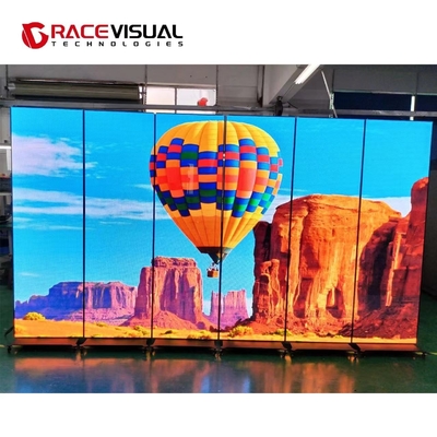 P2.5 640x1920mm Indoor LED Poster Display Ultra Alta Definición Ángulo de Vista Ancho Para Presentaciones Comerciales